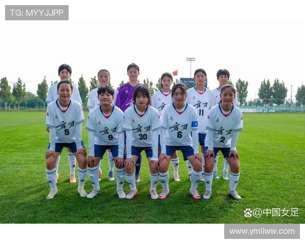 [国内足球]辽宁队夺得全国青少年三大球运动会女足冠军.